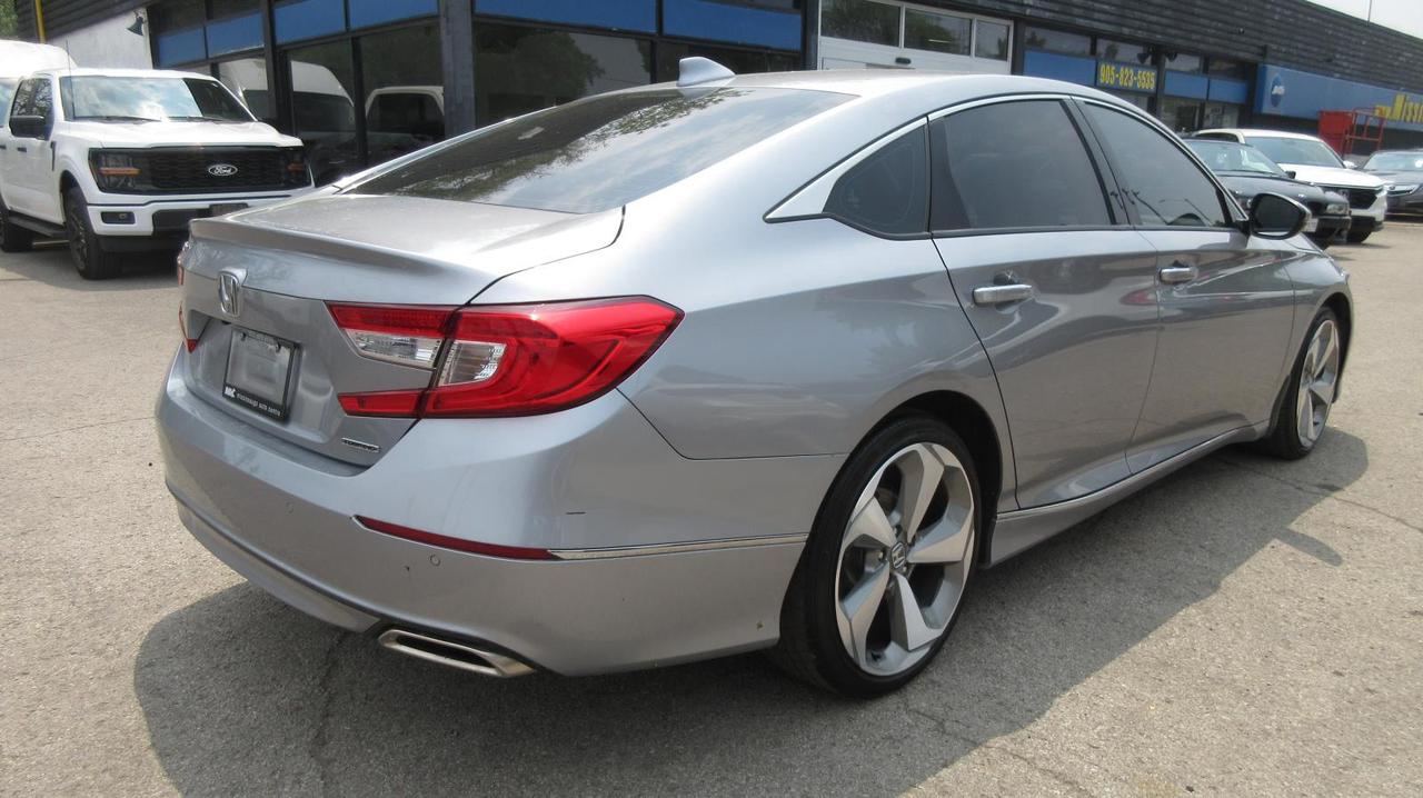 2020 Honda Accord Sedan Touring CVT Photo