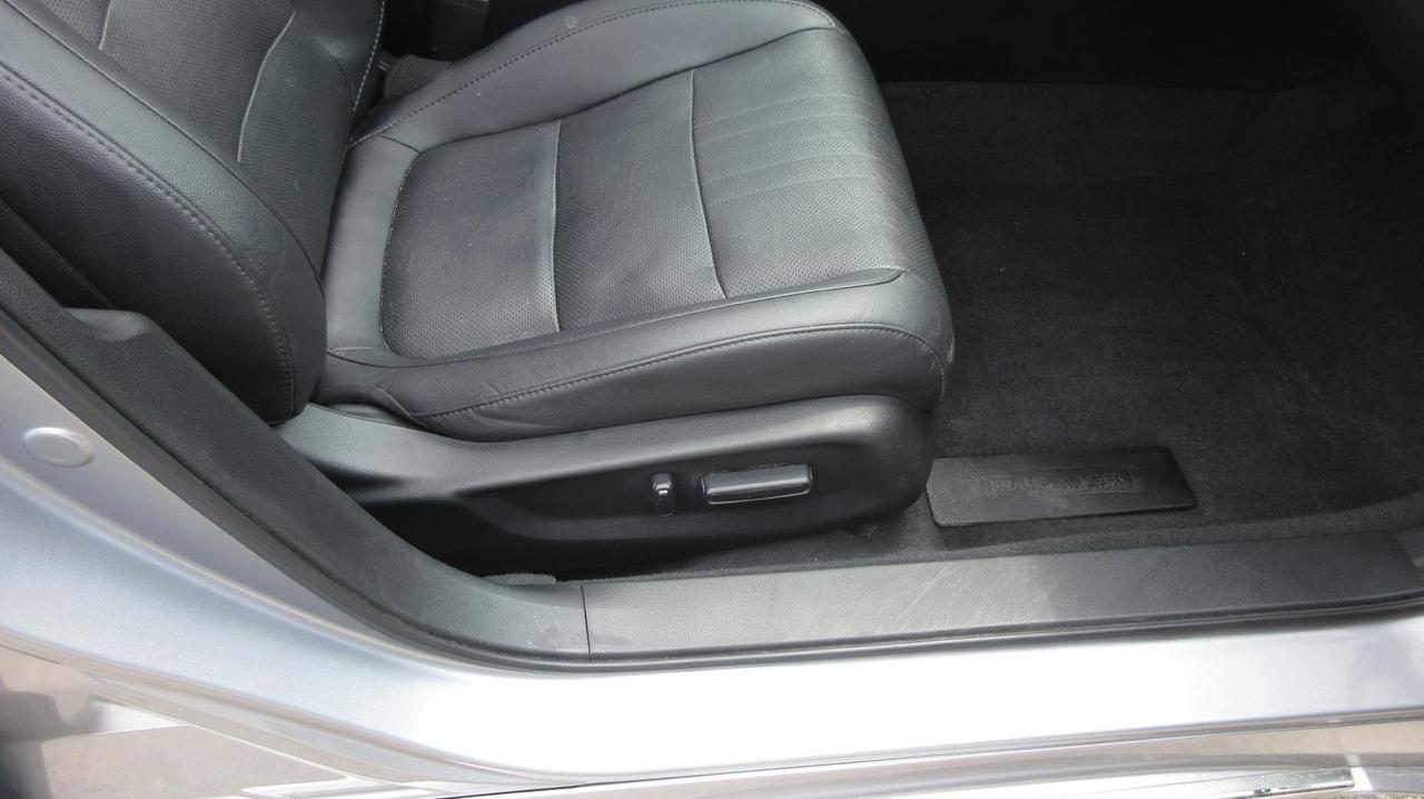 2020 Honda Accord Sedan Touring CVT Photo