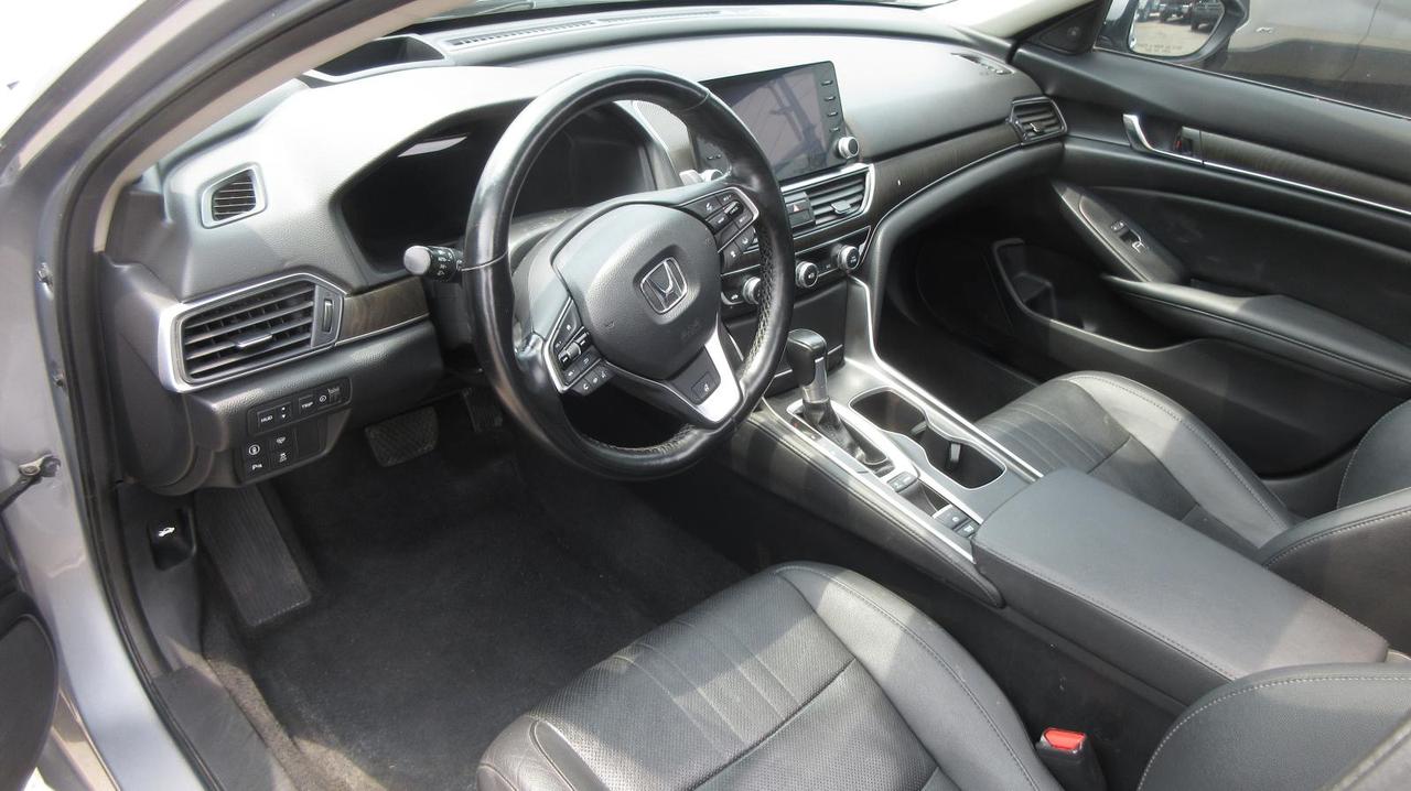 2020 Honda Accord Sedan Touring CVT Photo