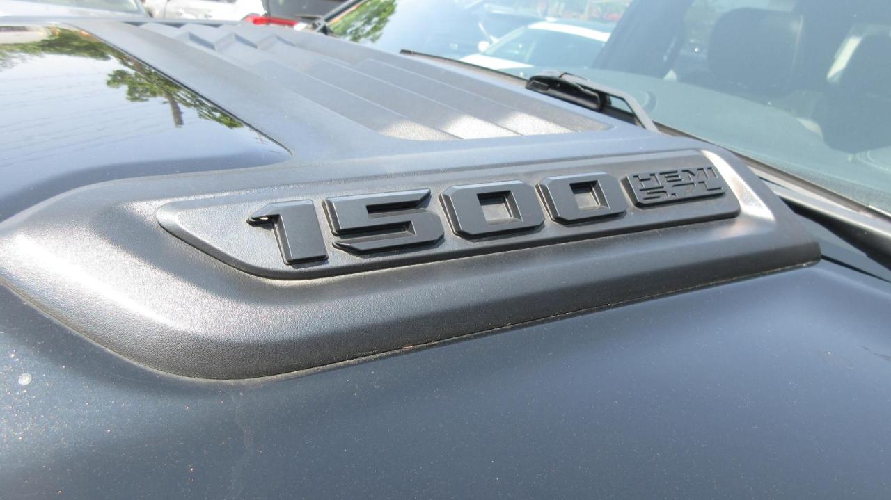 2019 RAM 1500 Limited 4x4 Crew Cab 5'7" Box - Photo #9