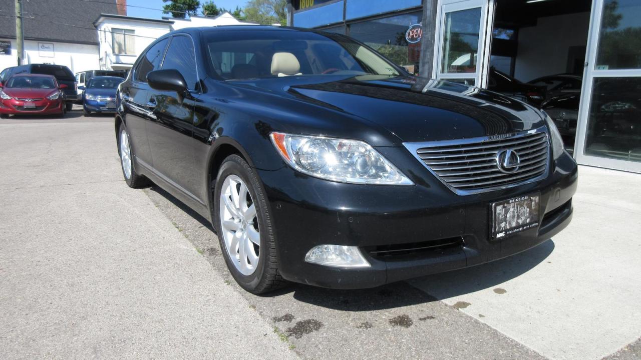 2008 Lexus LS 460 SWB Photo2