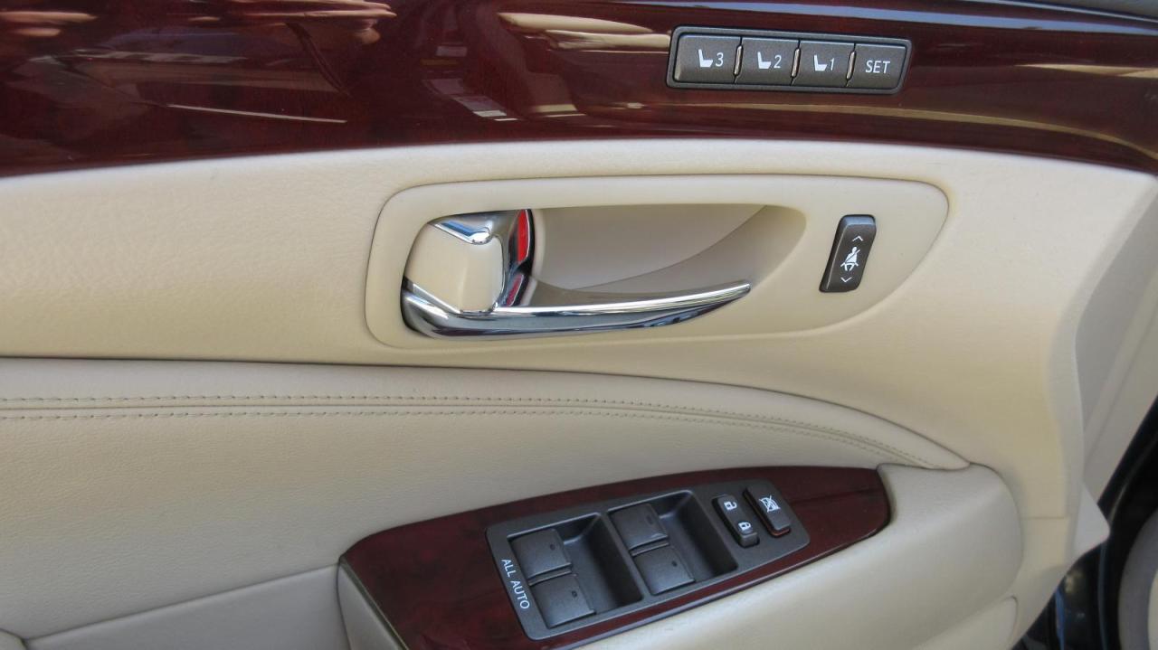 2008 Lexus LS 460 4dr Sdn SWB - Photo #8