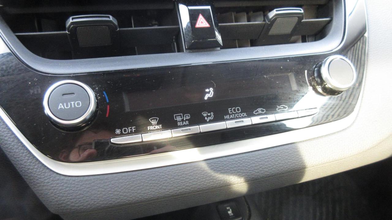 2023 Toyota Corolla Hybrid Hybrid LE CVT - Photo #16