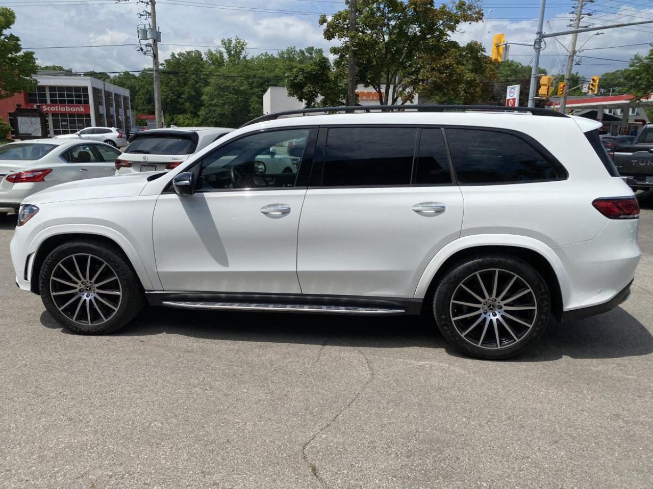 2022 Mercedes-Benz GLS450 GLS 450 4MATIC SUV - Photo #2