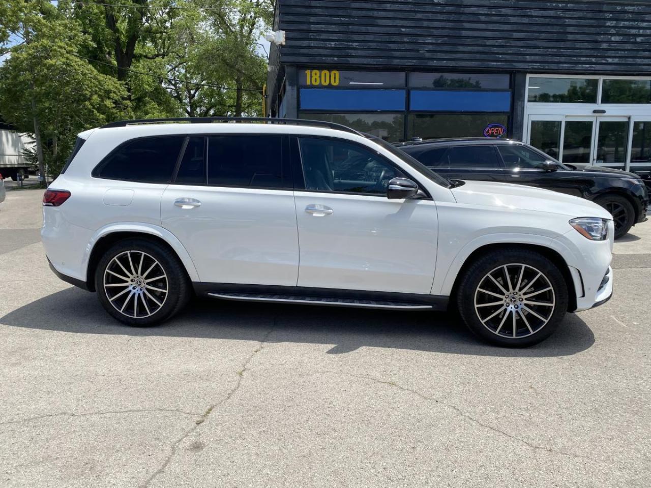 2022 Mercedes-Benz GLS450 GLS 450 4MATIC SUV - Photo #6