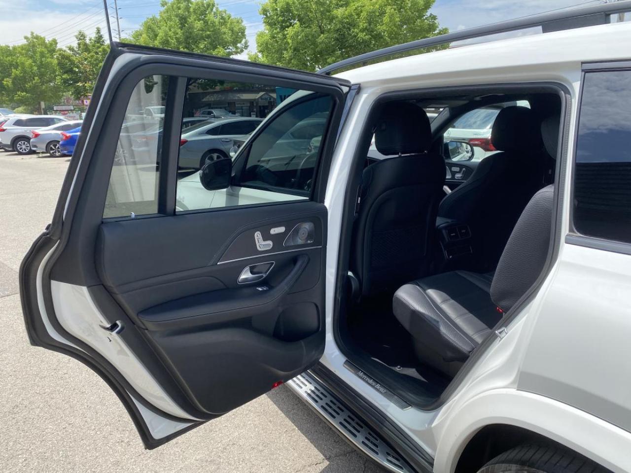 2022 Mercedes-Benz GLS450 GLS 450 4MATIC SUV - Photo #16