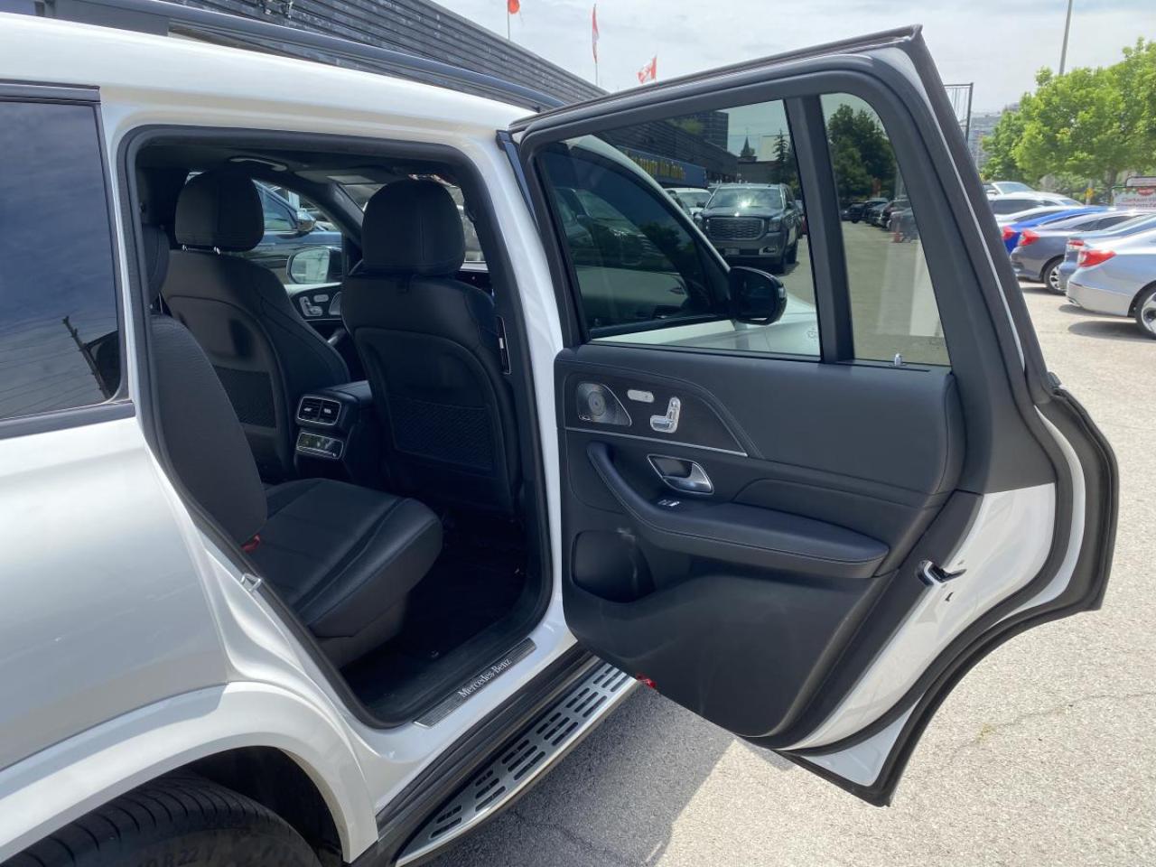 2022 Mercedes-Benz GLS450 GLS 450 4MATIC SUV - Photo #24