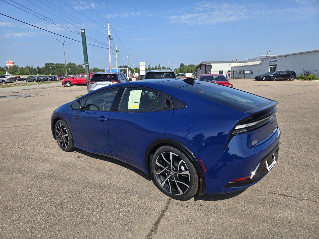 2025 Toyota Prius Plug-In HYBRID XSE PRIUS PLUG-IN HYBRID XSE Photo2