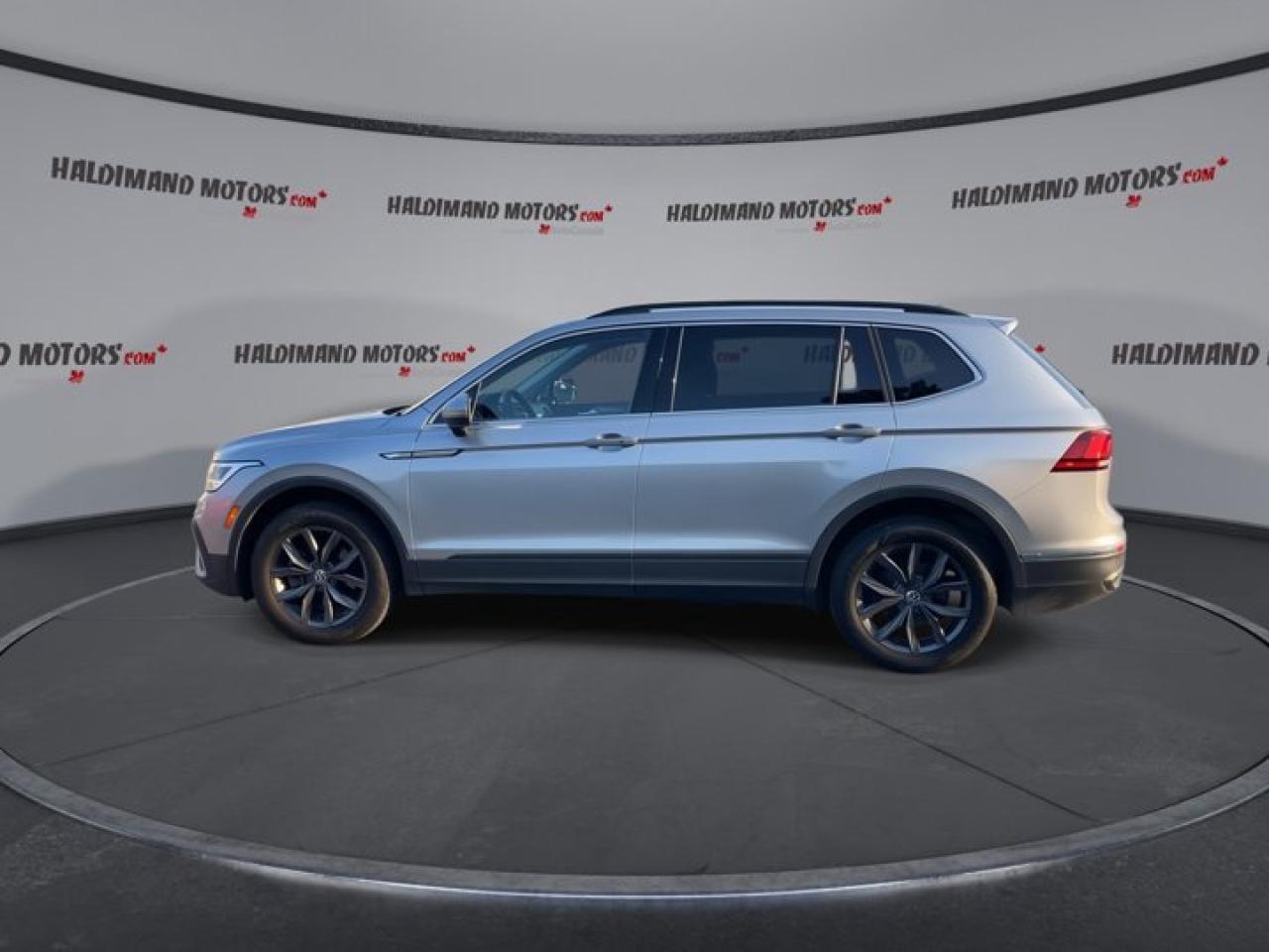 2023 Volkswagen Tiguan Comfortline | AWD | Leather | Heated Seats Photo