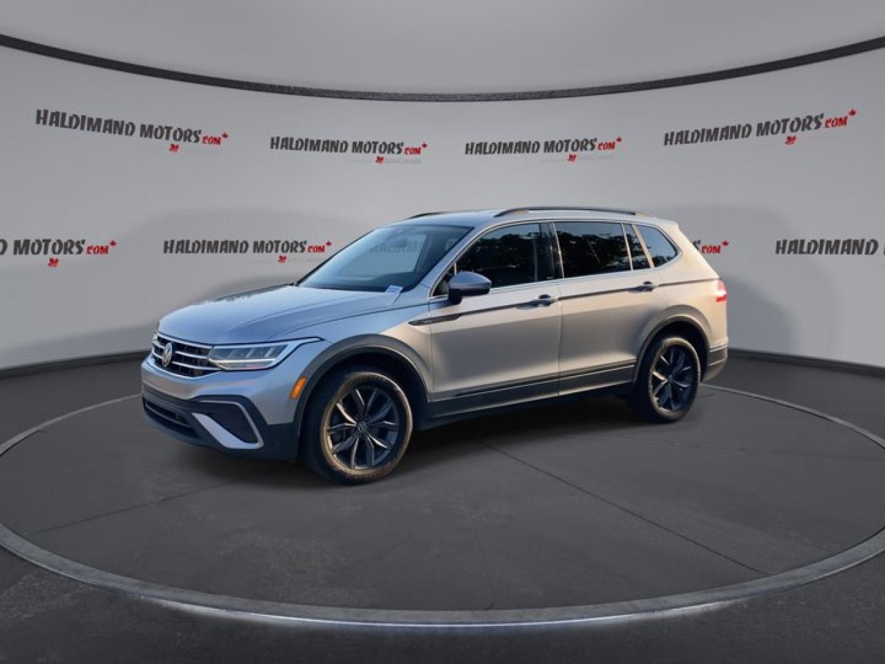 2023 Volkswagen Tiguan Comfortline | AWD | Leather | Heated Seats Photo3