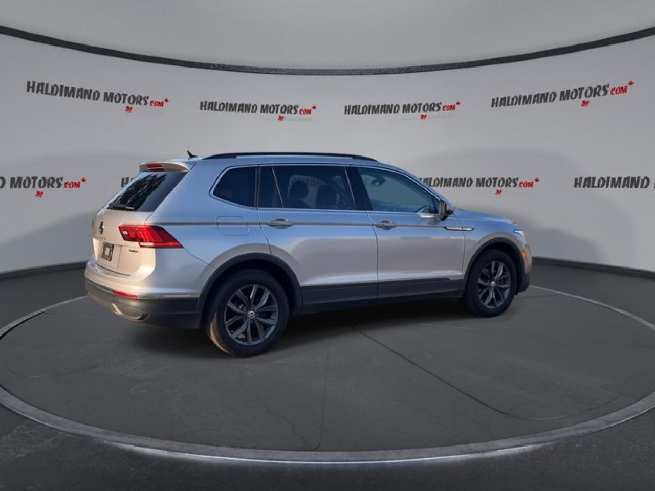 2023 Volkswagen Tiguan Comfortline | AWD | Leather | Heated Seats Photo