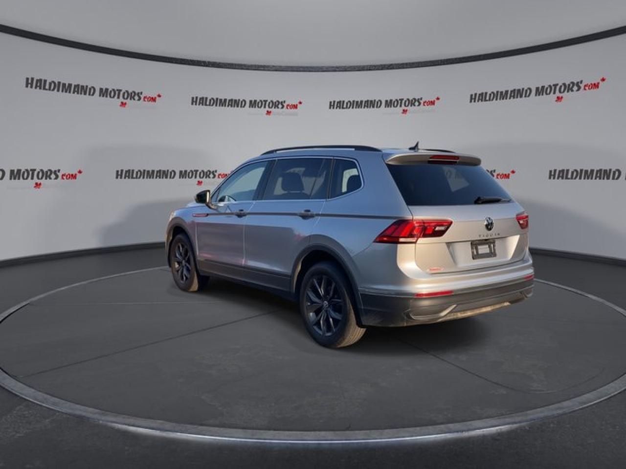 2023 Volkswagen Tiguan Comfortline | AWD | Leather | Heated Seats Photo