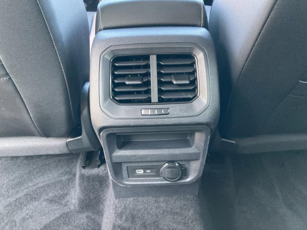 2023 Volkswagen Tiguan Comfortline | AWD | Leather | Heated Seats Photo