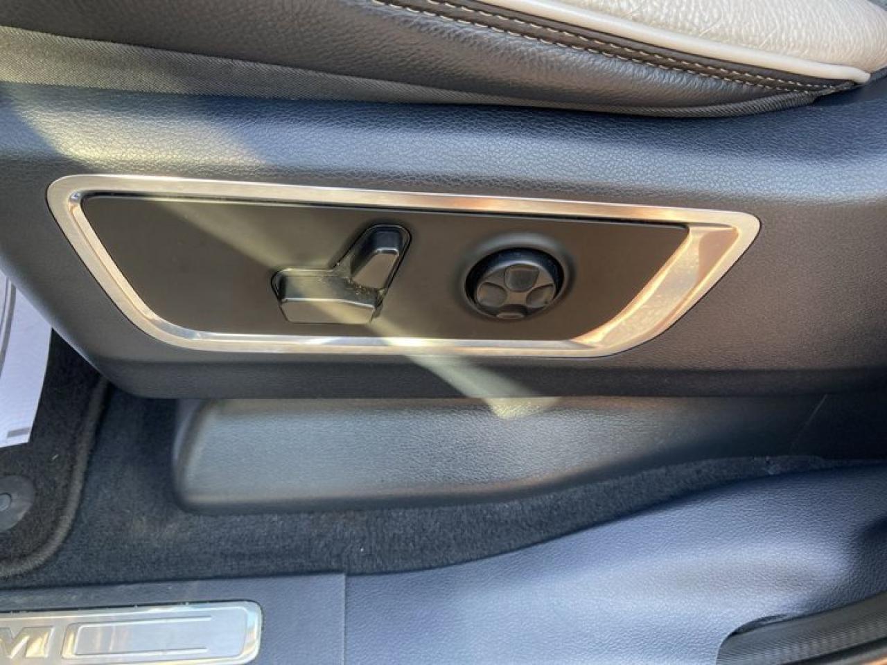 2022 RAM 1500 Limited 4X4| PANORAMIC ROOF | FACTORY REMOTE START | HEATED SEATS | FACTORY REMOTE START Photo