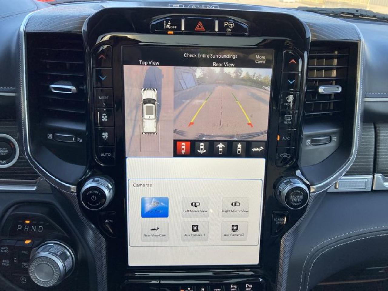 2022 RAM 1500 Limited 4X4| PANORAMIC ROOF | FACTORY REMOTE START | HEATED SEATS | FACTORY REMOTE START Photo