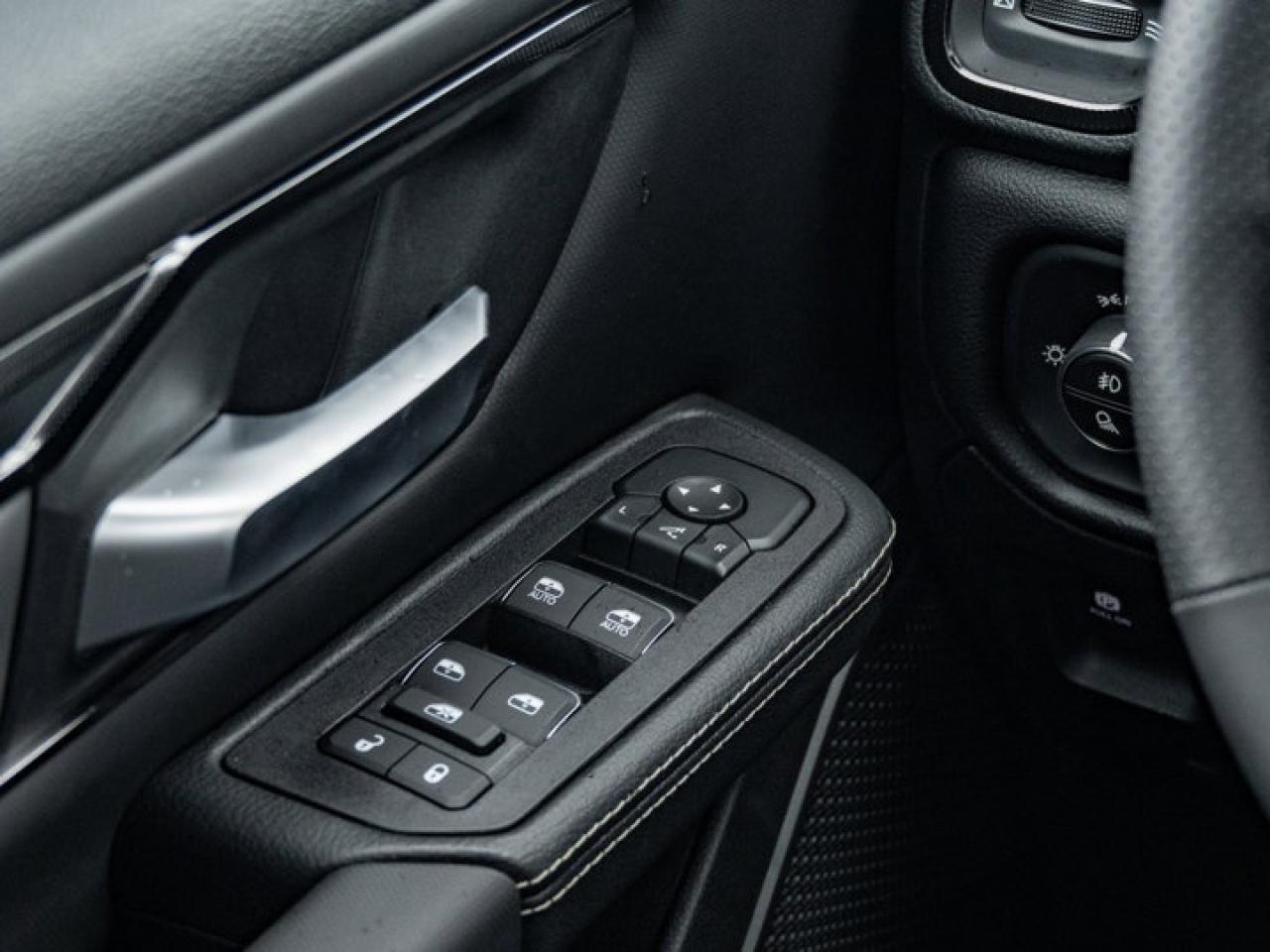 2026 RAM 1500 SPORT Photo