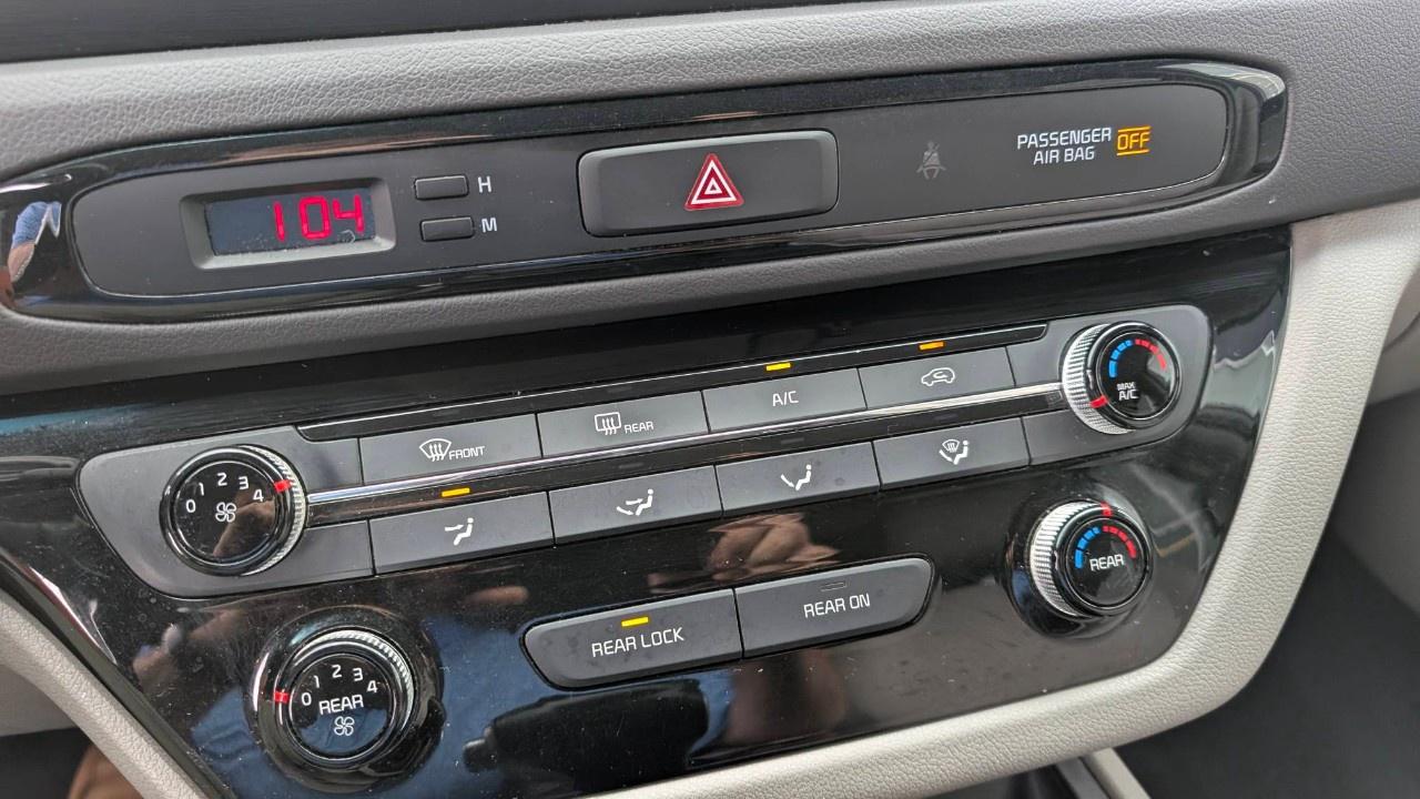 2017 Kia Sedona 4DR WGN LX Photo