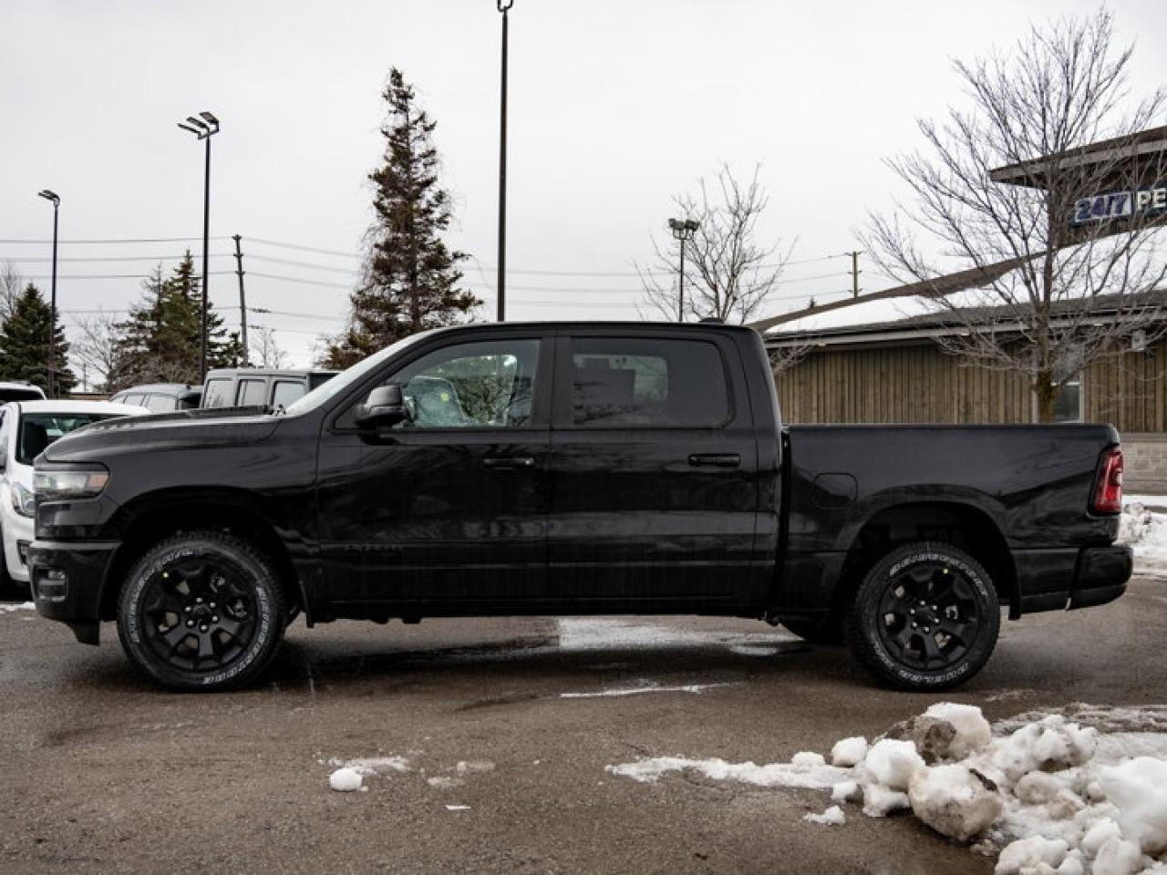 2026 RAM 1500 SPORT Photo4