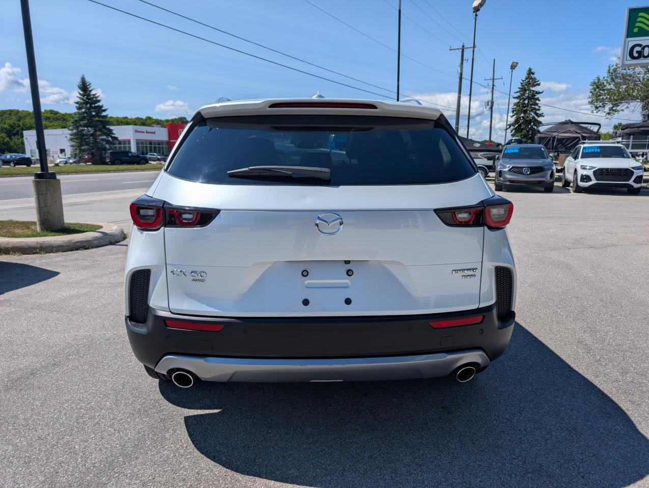 2023 Mazda CX-50 GT W/TURBO Photo3