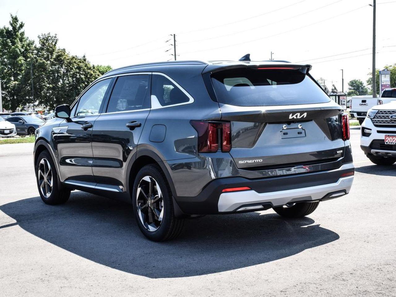 2025 Kia Sorento PLUG-IN HYBRID EX Photo3