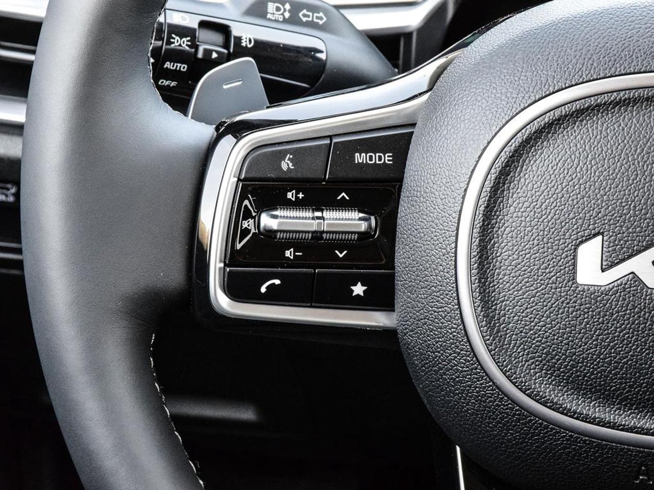 2025 Kia Sorento PLUG-IN HYBRID EX Photo