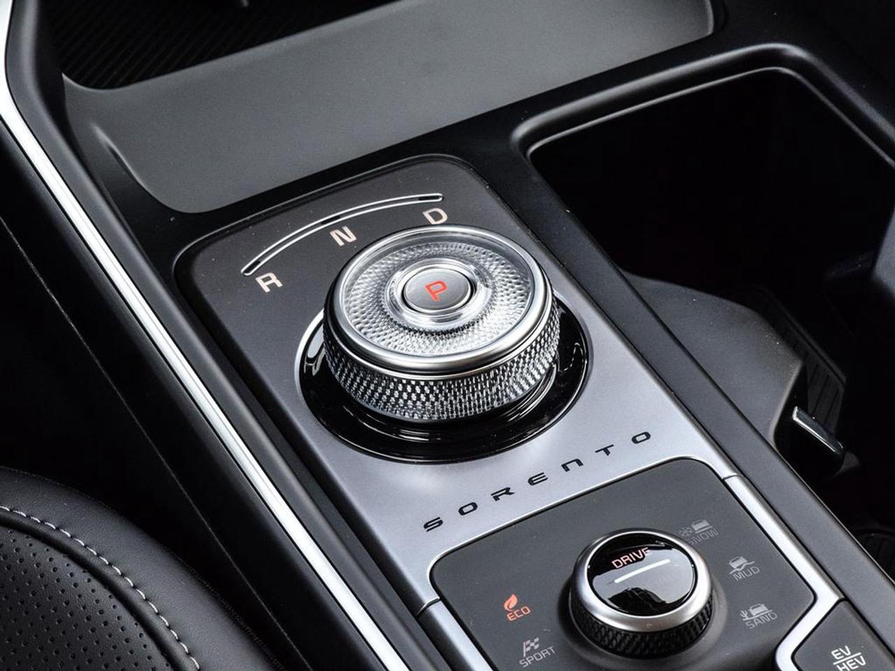 2025 Kia Sorento PLUG-IN HYBRID EX Photo