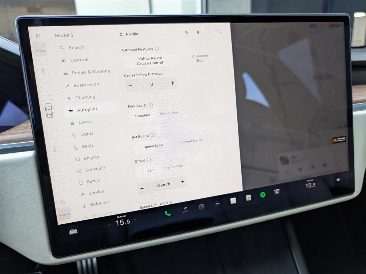 2022 Tesla Model S AWD - YOKE STEERING - WHITE INTERIOR