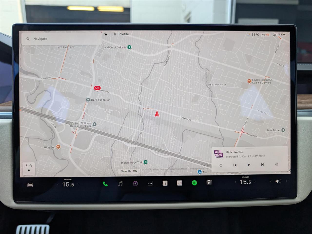 2022 Tesla Model S AWD - YOKE STEERING - WHITE INTERIOR
