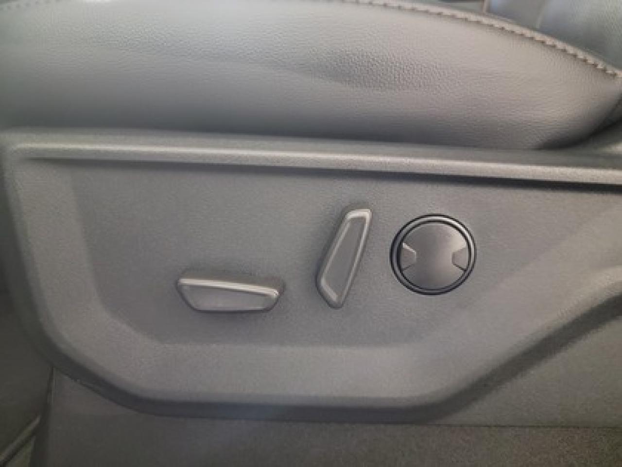 12769922