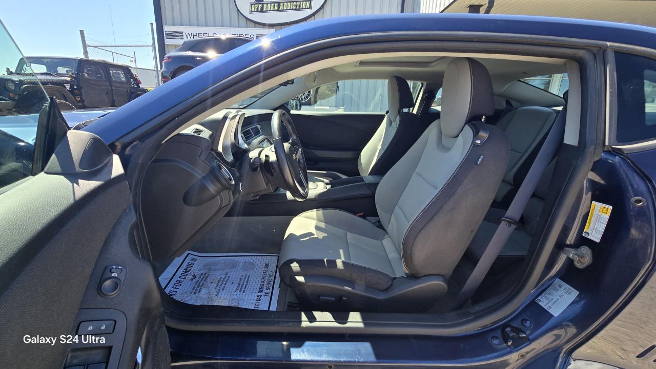 2012 Chevrolet Camaro 1LT - Photo #11