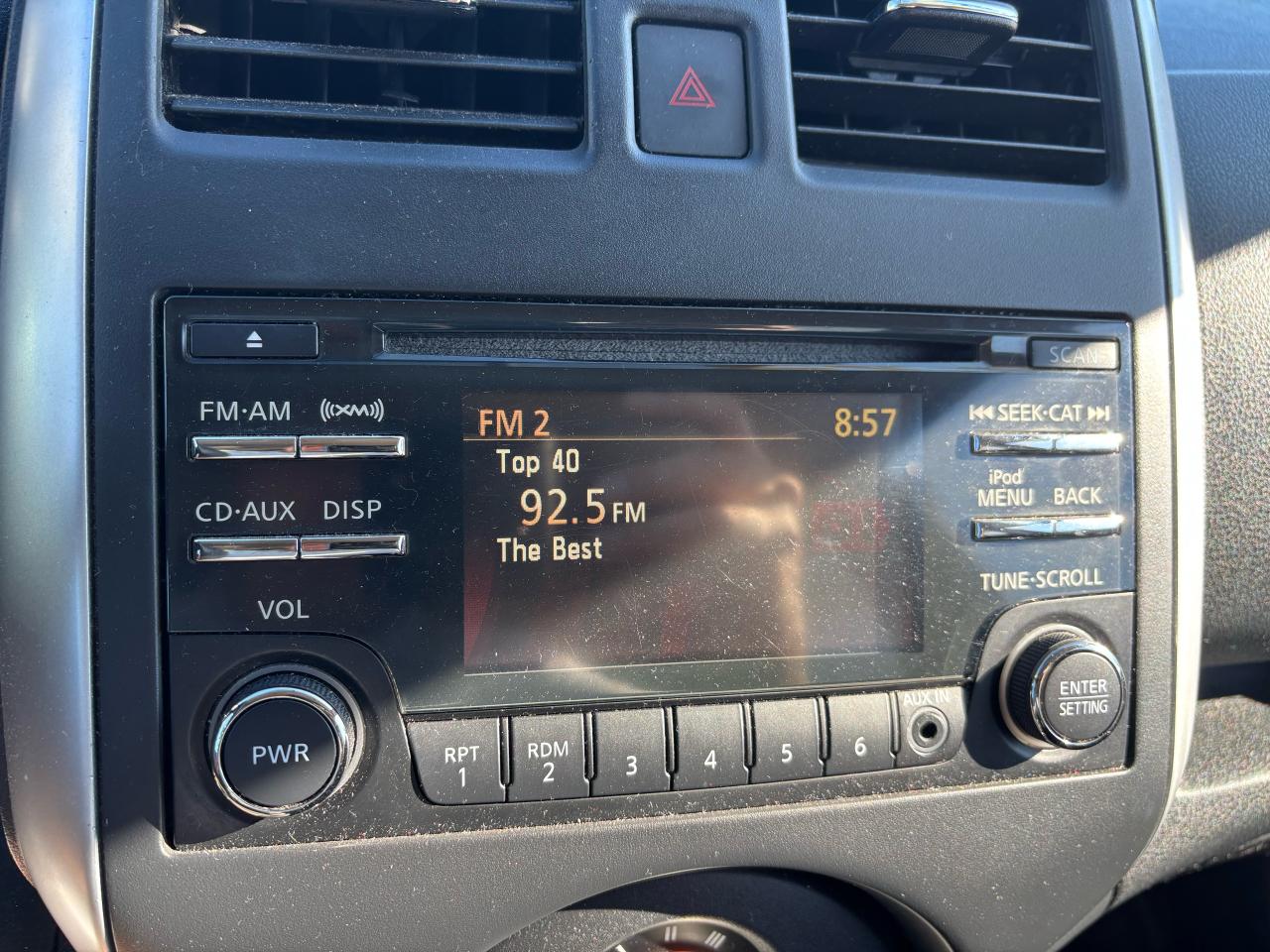 2014 Nissan Versa Note SV, 4 Doors Hatchback, Back-up-Camera - Photo #11