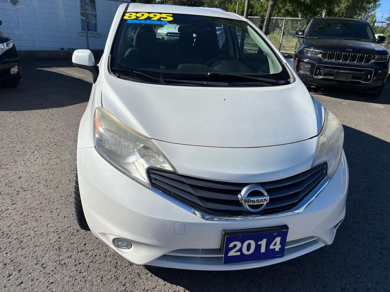 2014 Nissan Versa Note SV, 4 Doors Hatchback, Back-up-Camera - Photo #2