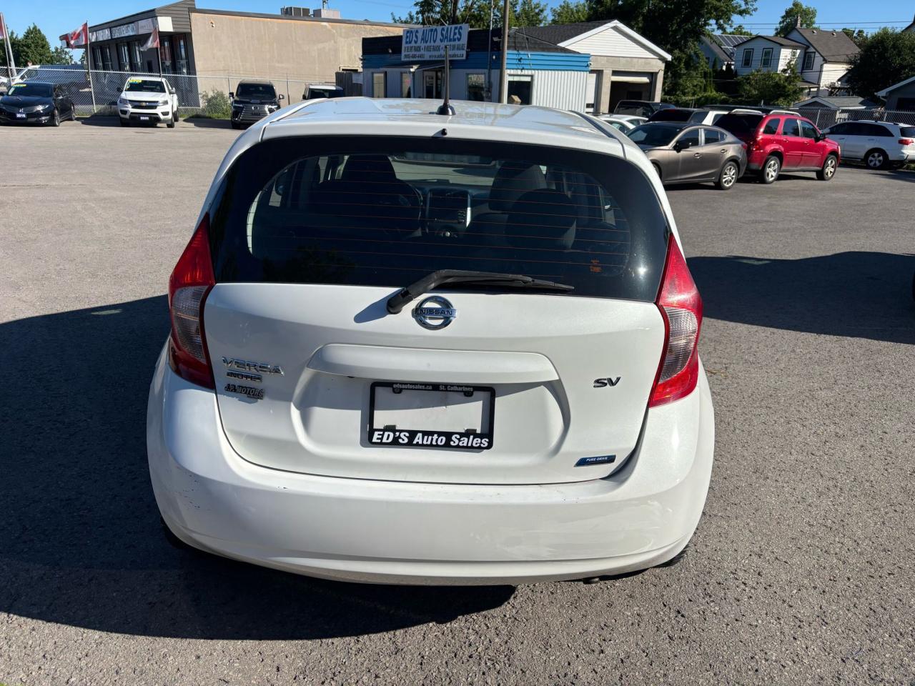 2014 Nissan Versa Note SV, 4 Doors Hatchback, Back-up-Camera