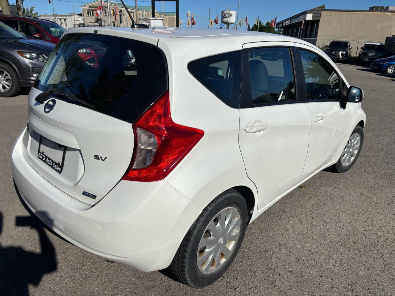 2014 Nissan Versa Note SV, 4 Doors Hatchback, Back-up-Camera