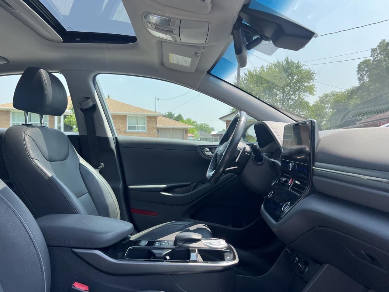 2020 Hyundai IONIQ ELECTRIC ULTIMATE - Photo #13