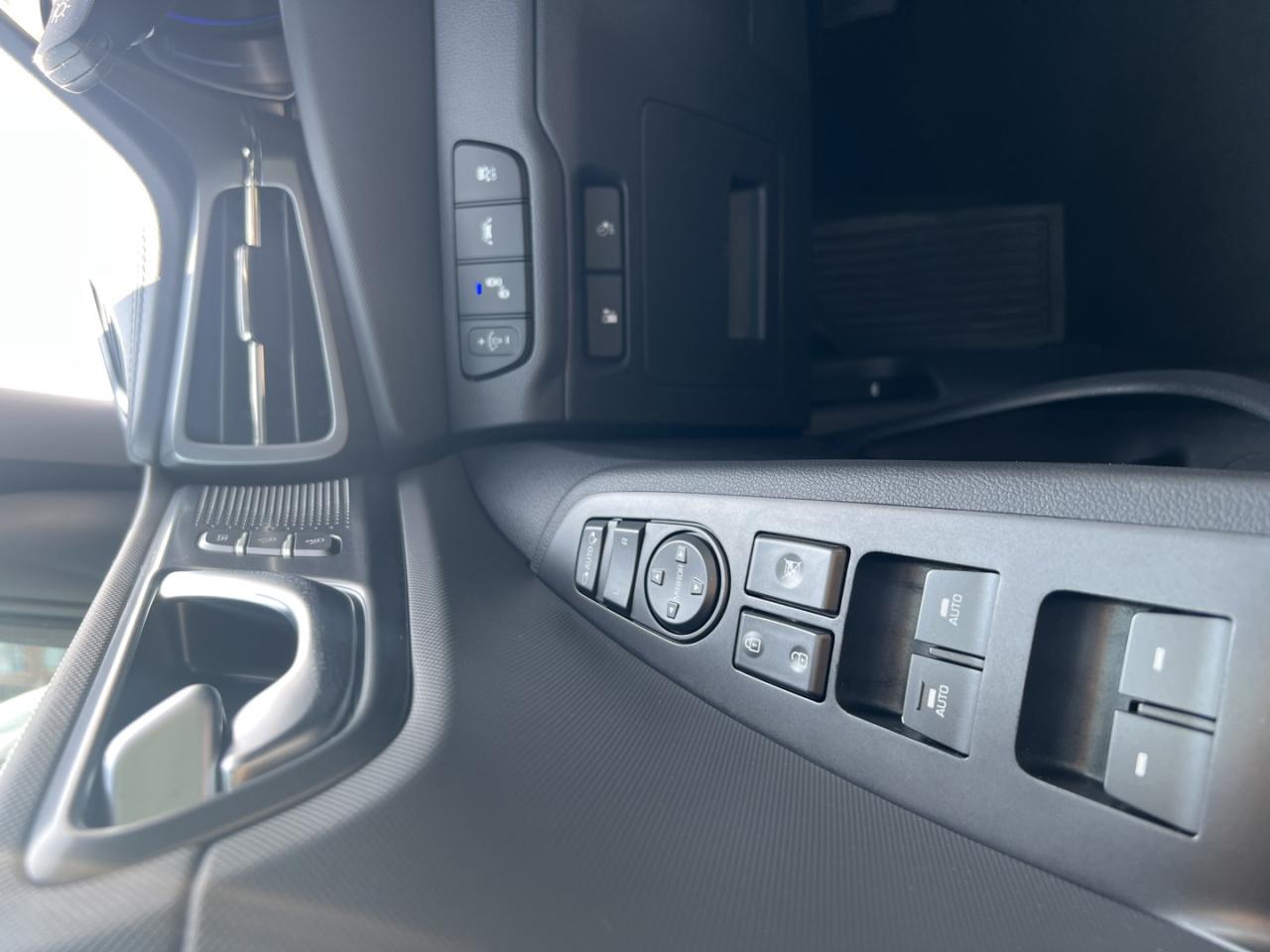 2020 Hyundai IONIQ ELECTRIC ULTIMATE - Photo #28