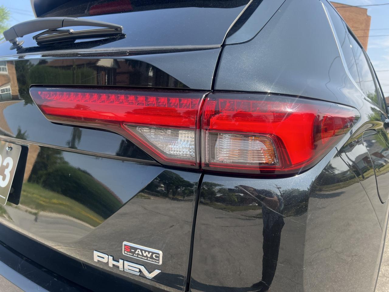 2023 Mitsubishi Outlander Phev GT - Photo #7