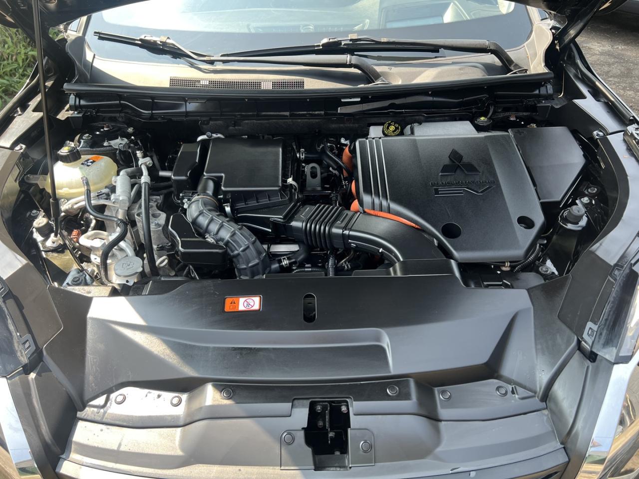 2023 Mitsubishi Outlander Phev GT - Photo #10