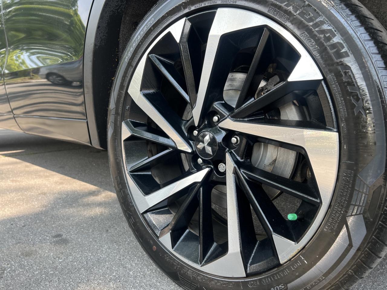 2023 Mitsubishi Outlander Phev GT - Photo #9