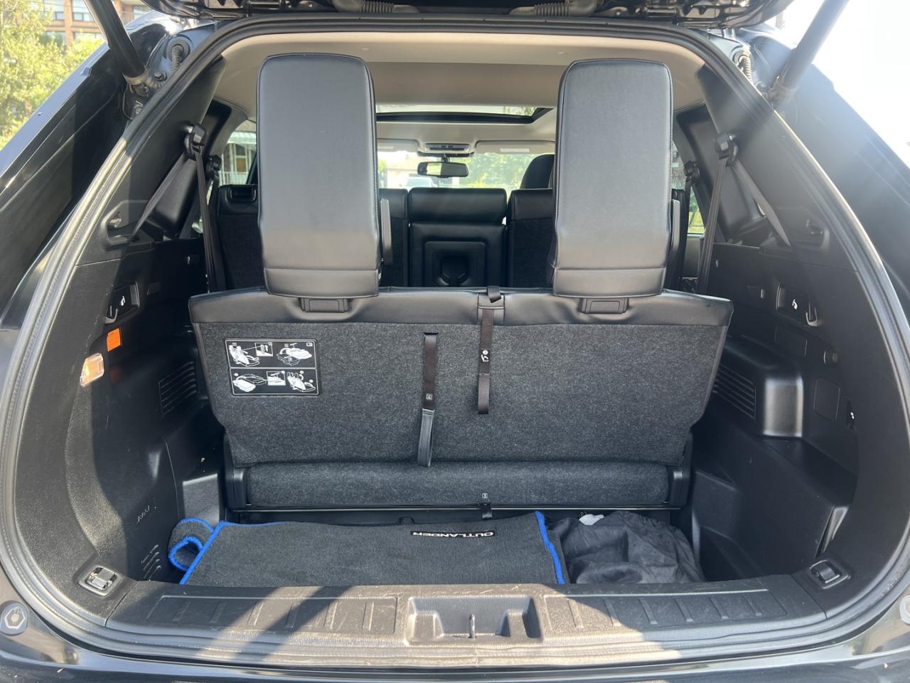 2023 Mitsubishi Outlander Phev GT - Photo #11
