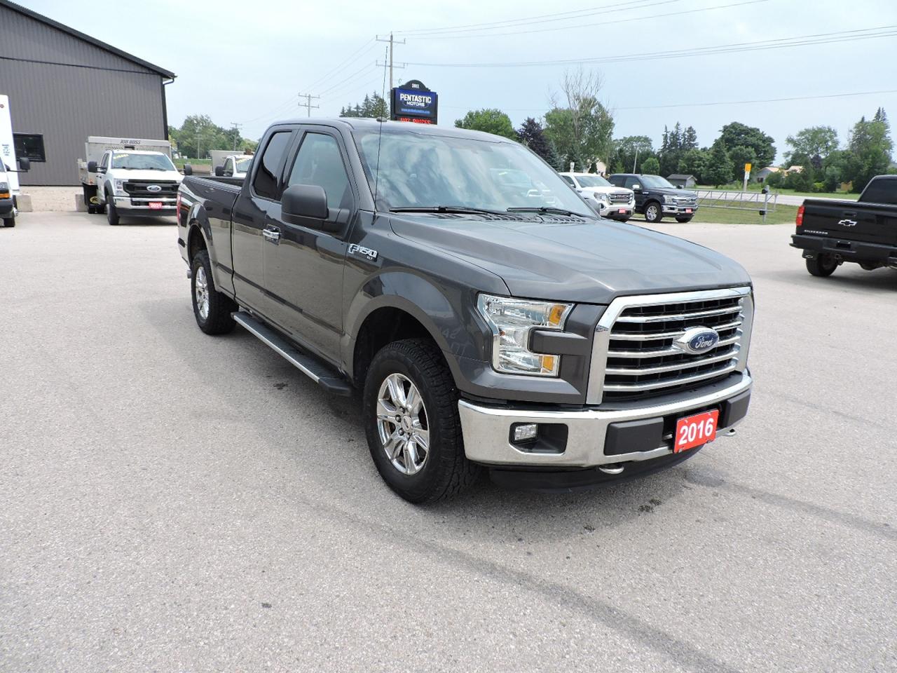 2016 Ford F-150 XLT/XTR 5.0L 4X4 6-Seater 6.5 Foot Box 107000 KMS
