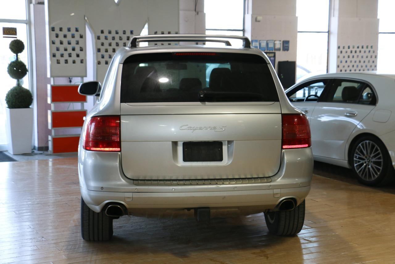 2005 Porsche Cayenne S 4.5L V8 - AS IS Photo4