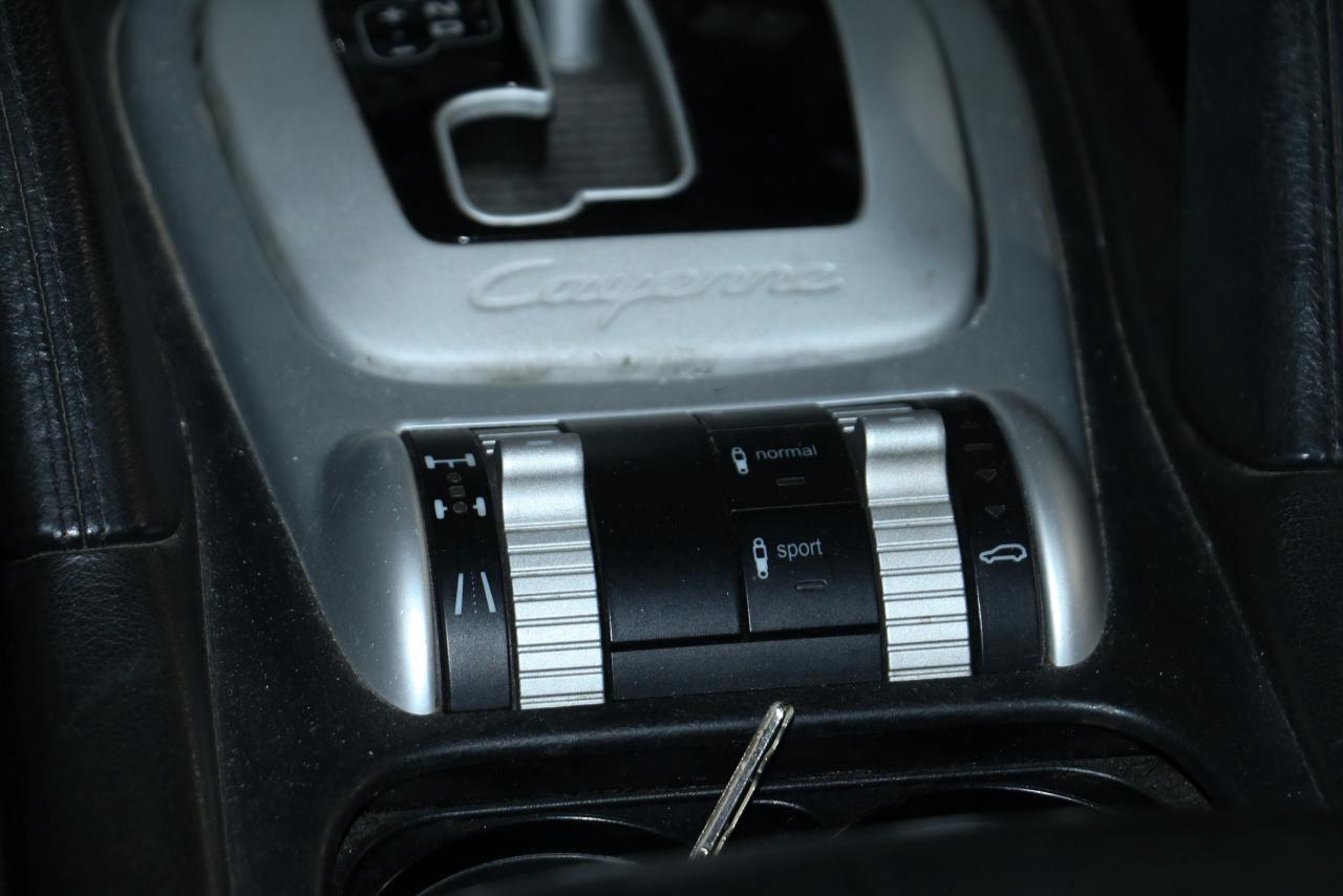 2005 Porsche Cayenne S 4.5L V8 - AS IS - Photo #15