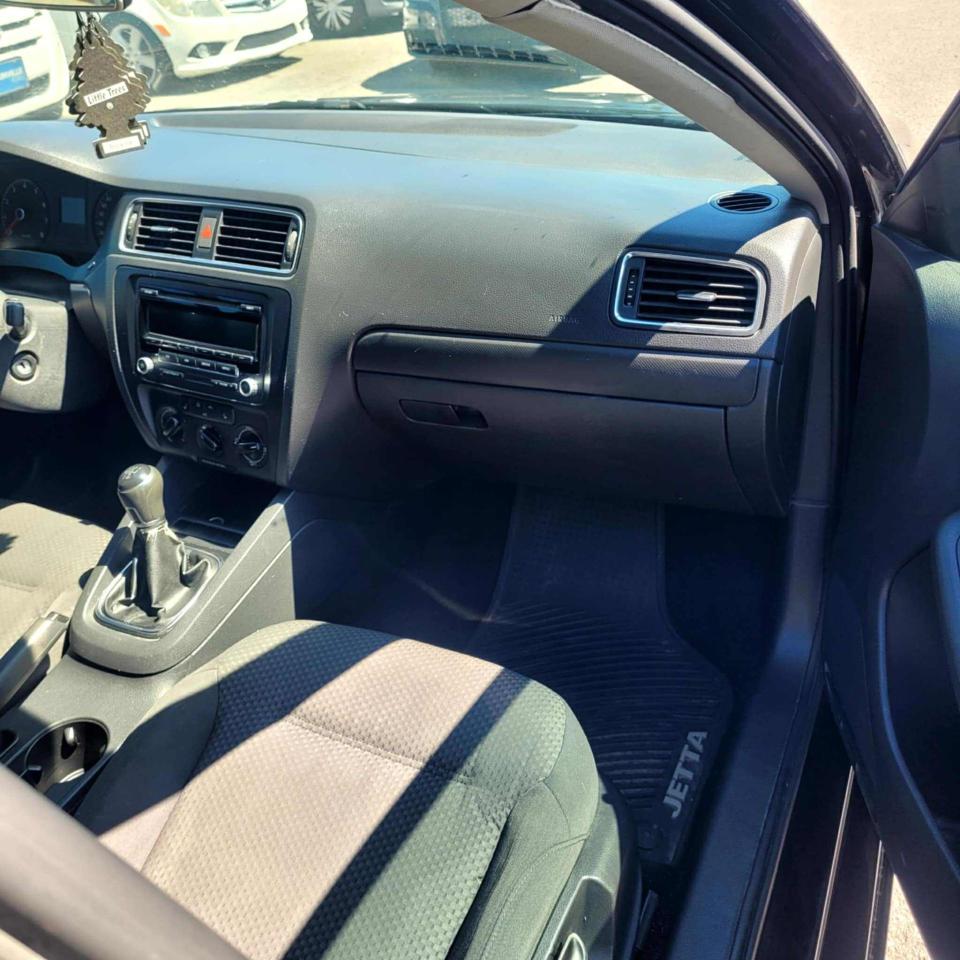 2013 Volkswagen Jetta Trendline - Photo #7