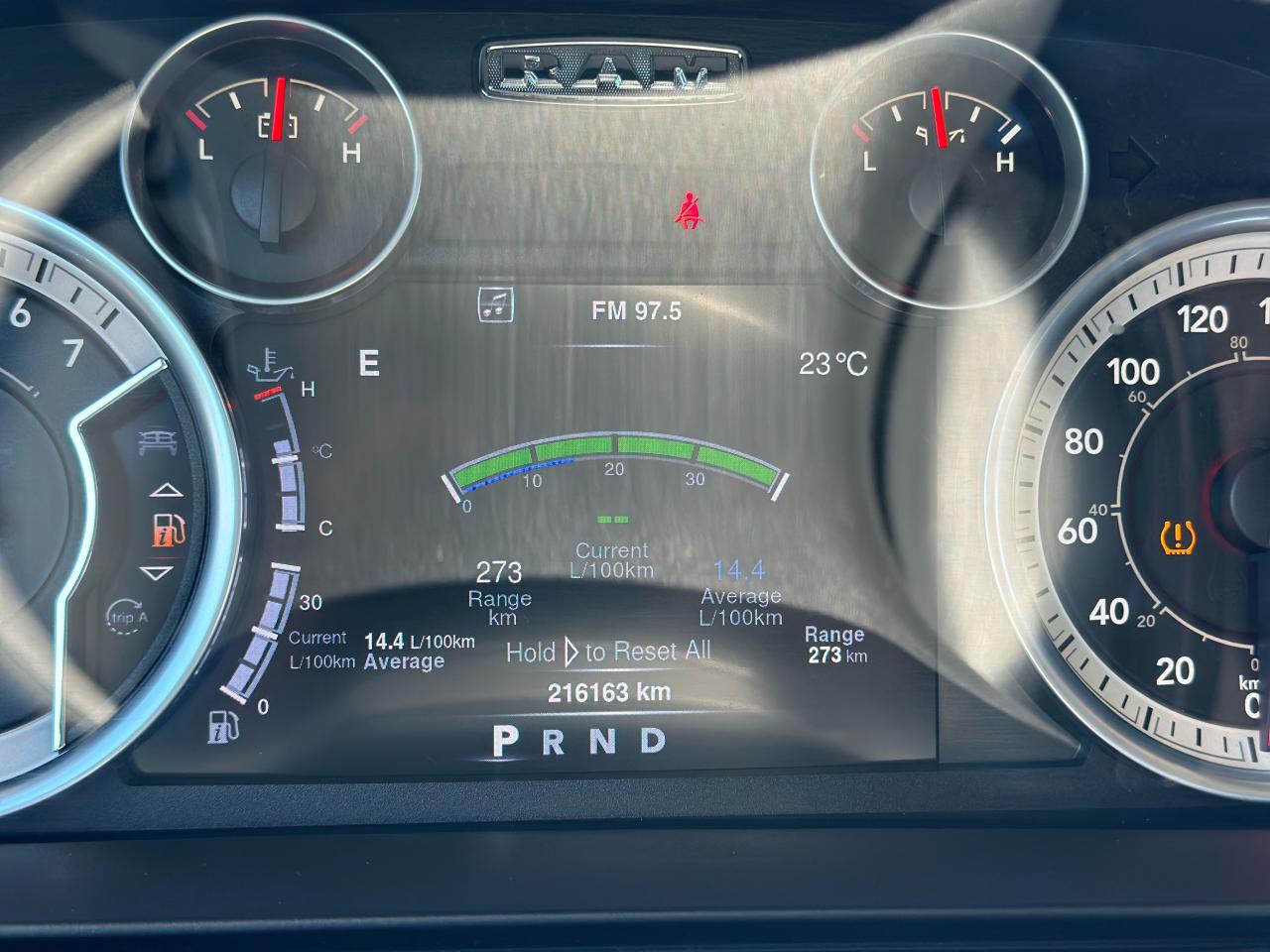 2013 RAM 1500 4WD Crew Cab Laramie Longhorn Photo26