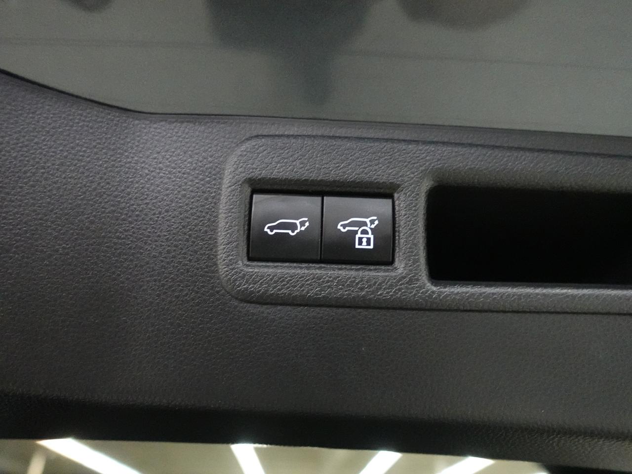 2021 Toyota Venza XLE HYBRID | AWD | Nav | Leather | BSM | CarPlay