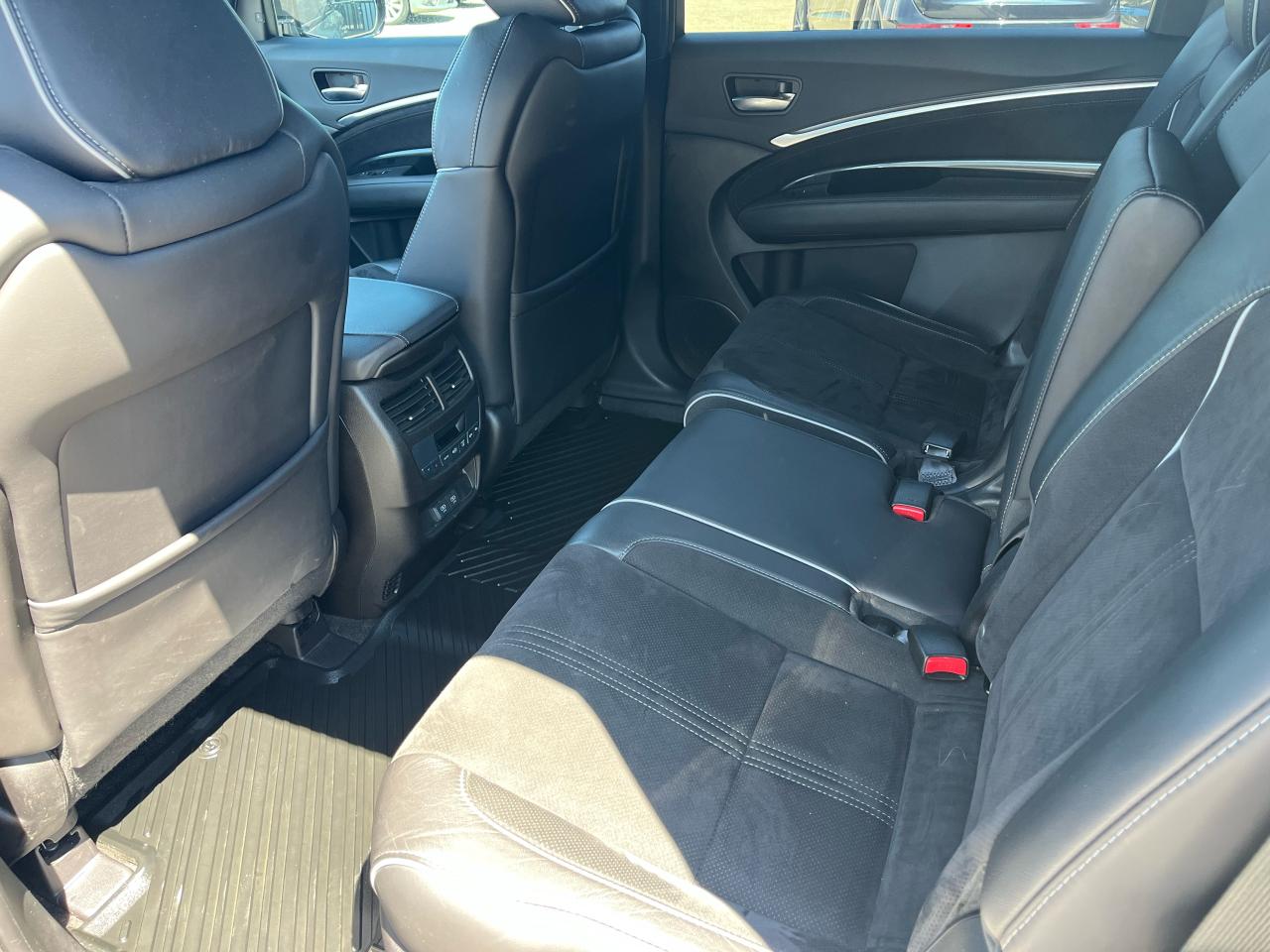 2019 Acura MDX A-Spec | Navi | Leather | 7 passenger - Photo #13