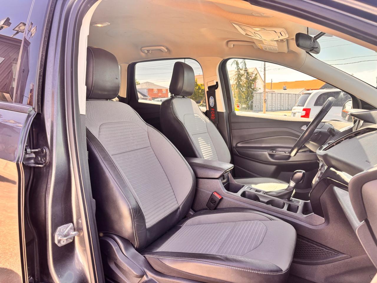 2018 Ford Escape WARRANTY AVAILABLE, FULLY FINANCEABLE!