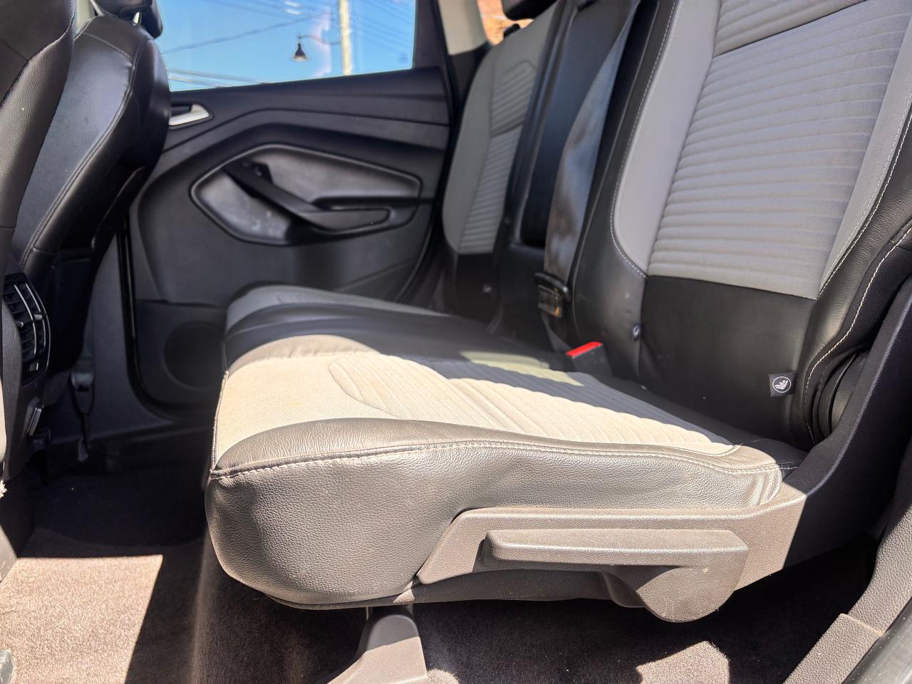 2018 Ford Escape WARRANTY AVAILABLE, FULLY FINANCEABLE!