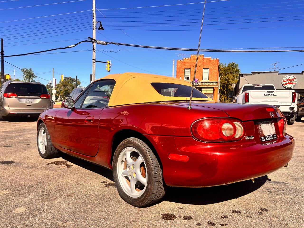 2003 Mazda Miata MX-5 WARRANTY AVAILABLE, CONVERTIBLE!